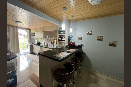 7_photo/94dce29727.811cb913c3dcb5cc-ATLAS-e826fe1f-666a-4d55-afbb-d8a7b4e37875.jpg de casa à venda com 6 quartos, 210m² em Cidade Industrial de Curitiba, Curitiba