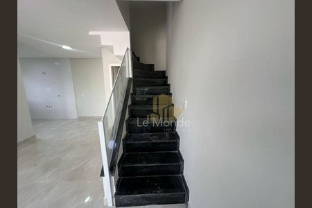 9_photo/94dce2b8d5.0f81dd1a9a4f6ffb-ATLAS-bdaf5fab-2ed9-4bc7-9e10-f01ba5f8bcfc.jpg de casa à venda com 3 quartos, 80m² em Cidade Industrial de Curitiba, Curitiba