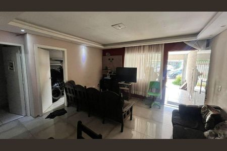 7_photo/94dce2bb2f.1168d7f35de77434-ATLAS-5bbce99e-29ea-474c-a195-356f453365e7.jpg de casa à venda com 4 quartos, 150m² em São Miguel, Curitiba