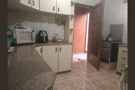 9_photo/94dce2bdc5.683180e4c855df33-ATLAS-fbfd9672-c2ff-4645-8629-28a8b9b4bcd6.jpg de casa à venda com 4 quartos, 160m² em Cidade Industrial de Curitiba, Curitiba