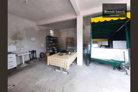 8_photo/94dce2bddb.19c5c29908b6f450-ATLAS-246e4bf0-9cc4-4206-8c2e-69ee3b07426f.jpg de casa à venda com 2 quartos, 200m² em Cidade Industrial de Curitiba, Curitiba