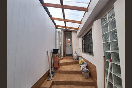 3_photo/94dce2be67.07fb07773285f6be-ATLAS-0da771e9-59a2-4b2a-8dbf-c9a7de30ebb2.jpg de casa à venda com 3 quartos, 155m² em Cidade Industrial de Curitiba, Curitiba