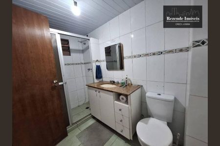 4_photo/94dce2be67.9d68bac58cf1bd21-ATLAS-7e27ed7c-d0c4-4bc6-9357-76af9b4bf86d.jpg de casa à venda com 3 quartos, 155m² em Cidade Industrial de Curitiba, Curitiba