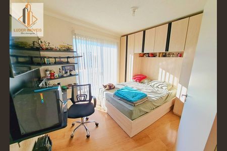 44_photo/94dce2bf29.27a900e001c278db-ATLAS-9de8f18b-0e1f-45ba-ab30-378375aec0db.jpg de casa à venda com 3 quartos, 180m² em Cidade Industrial de Curitiba, Curitiba