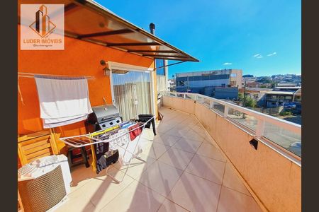 37_photo/94dce2bf29.27a900e001c278db-ATLAS-a8d93359-2e62-450e-9b7c-bf8885e710b2.jpg de casa à venda com 3 quartos, 180m² em Cidade Industrial de Curitiba, Curitiba