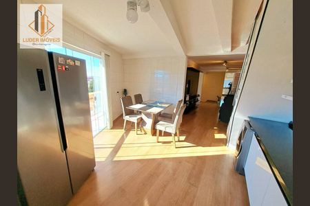 12_photo/94dce2bf29.27a900e001c278db-ATLAS-d29cc513-53db-4aa1-a357-dc8a61a424aa.jpg de casa à venda com 3 quartos, 180m² em Cidade Industrial de Curitiba, Curitiba