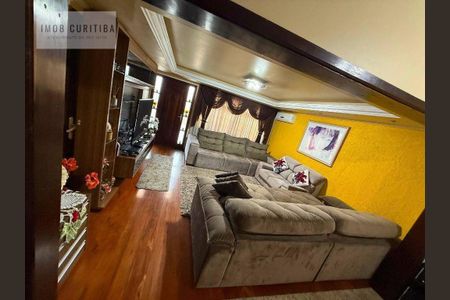 11_photo/94dce2bfb9.17e1319bee992368-ATLAS-70dcfaa3-18fa-4ba1-82c2-058f1e7c5aaf.jpg de casa à venda com 3 quartos, 190m² em Cidade Industrial de Curitiba, Curitiba