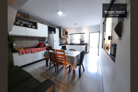 10_photo/94dce2bfc7.68369ce52f67a093-ATLAS-160439e5-eab1-4d8f-8e3b-dc74d1925090.jpg de casa à venda com 3 quartos, 209m² em Cidade Industrial de Curitiba, Curitiba