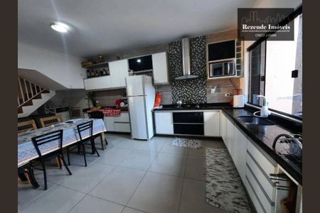 12_photo/94dce2bfc7.68369ce52f67a093-ATLAS-893dfd0e-0971-4425-a65d-004b07e28b08.jpg de casa à venda com 3 quartos, 209m² em Cidade Industrial de Curitiba, Curitiba