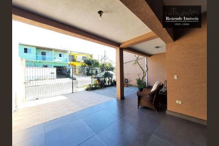 3_photo/94dce2bfc7.68369ce52f67a093-ATLAS-9ebe6e25-4b15-4fe1-ba3c-7f914c70dcfc.jpg de casa à venda com 3 quartos, 209m² em Cidade Industrial de Curitiba, Curitiba