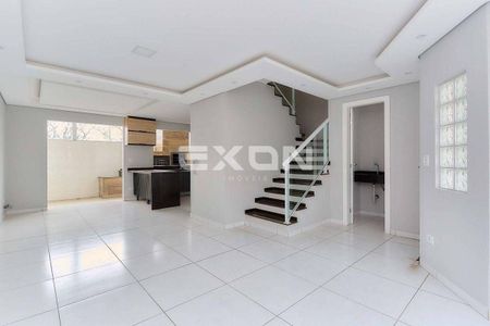 4_photo/94dce2cd81.f2bfaed4af7a5e8b-ATLAS-26f0ac90-3b4c-431a-914e-32c7c86589ce.jpg de casa à venda com 3 quartos, 102m² em Cidade Industrial de Curitiba, Curitiba