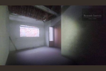 5_photo/94dce2d529.4c6540140f3be6b3-ATLAS-3a96555d-9d55-40ab-9f5e-e5b0d7f3b4fb.jpg de casa à venda com 2 quartos, 70m² em Cidade Industrial de Curitiba, Curitiba