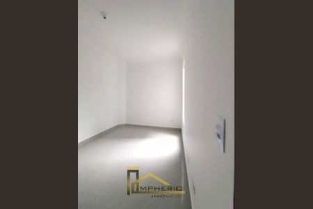 5_photo/94dce2d587.e169e93d58cd63d8-ATLAS-6198657e-e6eb-4bc9-8e04-642b1d00e507.jpg de casa à venda com 2 quartos, 47m² em Cidade Industrial de Curitiba, Curitiba