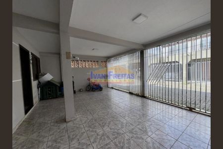 4_photo/94dce2df93.70d34e1d457a0501-ATLAS-db66d1d0-bab7-4282-9267-19f0792ae7fa.jpg de casa de condomínio à venda com 3 quartos, 119m² em Fazendinha, Curitiba