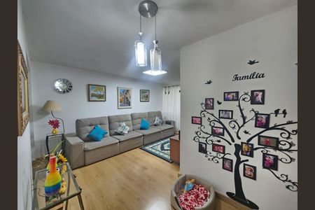 12_photo/94dce2dff9.2008f600ea595daf-ATLAS-44fda856-8f8a-472e-8a4b-12cfff6a91ad.jpg de casa à venda com 3 quartos, 80m² em Fazendinha, Curitiba