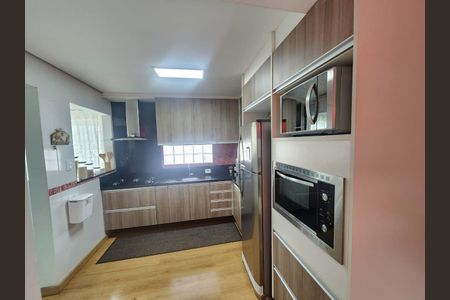 12_photo/94dce2dff9.2008f600ea595daf-ATLAS-65fcb9fb-a287-460e-8394-3aecbddbe154.jpg de casa à venda com 3 quartos, 80m² em Fazendinha, Curitiba