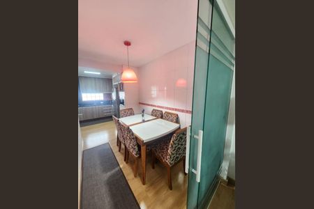 11_photo/94dce2dff9.2008f600ea595daf-ATLAS-cd01118c-29e8-485b-9a42-705caa76b82c.jpg de casa à venda com 3 quartos, 80m² em Fazendinha, Curitiba