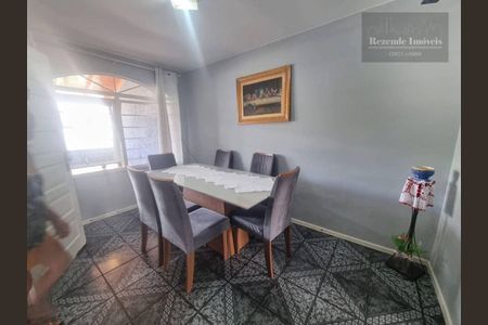 10_photo/94dce2e0b1.0b41dd9f8e6ad8d9-ATLAS-4cc33b95-e738-40e7-8239-94909db7161f.jpg de casa à venda com 3 quartos, 78m² em Fazendinha, Curitiba