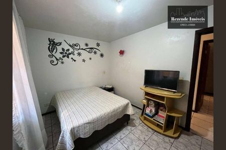 10_photo/94dce2e0d7.abcee04bcd3130c3-ATLAS-3df6d862-9dbe-4c2b-a60c-192e529b0943.jpg de casa à venda com 6 quartos, 368m² em Fazendinha, Curitiba