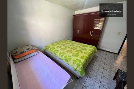 8_photo/94dce2e0d7.abcee04bcd3130c3-ATLAS-6e4856c4-1d4e-4688-adf2-7bc883248b23.jpg de casa à venda com 6 quartos, 368m² em Fazendinha, Curitiba