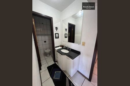 4_photo/94dce2e0d7.abcee04bcd3130c3-ATLAS-7dfff6bf-e42d-4986-b837-cf63e5019935.jpg de casa à venda com 6 quartos, 368m² em Fazendinha, Curitiba