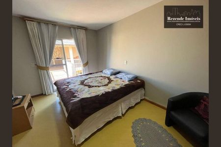 9_photo/94dce2e0d7.abcee04bcd3130c3-ATLAS-e172c185-2f7c-4ac8-a4c3-9dcb74ca2396.jpg de casa à venda com 6 quartos, 368m² em Fazendinha, Curitiba