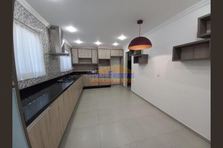 9_photo/94dce2e145.488d9430527a71af-ATLAS-7c5a2220-1bb2-4781-b2f2-e554f6e6a5ce.jpg de casa à venda com 3 quartos, 180m² em Fazendinha, Curitiba