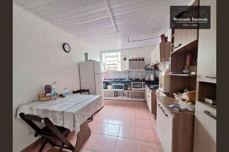 11_photo/94dce2e149.f474334e44687518-ATLAS-ec6209c6-2ecd-44b2-a27d-e019c1ac1ef5.jpg de casa à venda com 4 quartos, 200m² em Fazendinha, Curitiba