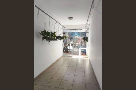 5_photo/94dce2e285.7e2ea02b9085bf9d-ATLAS-c7b7df50-1c60-4501-832e-3bf45963c2ea.jpg de casa à venda com 3 quartos, 200m² em Fazendinha, Curitiba