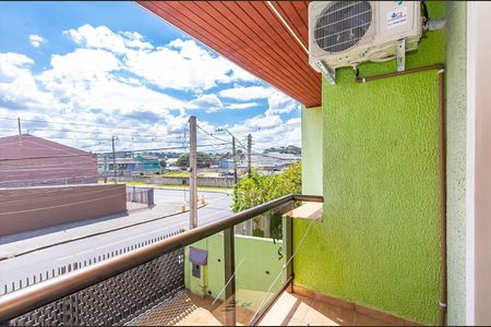 19_photo/94dce2e2f5.831e71ea232a0959-ATLAS-88c68c23-beaf-49a4-b037-457ba5c5d73a.jpg de casa à venda com 3 quartos, 147m² em Fazendinha, Curitiba