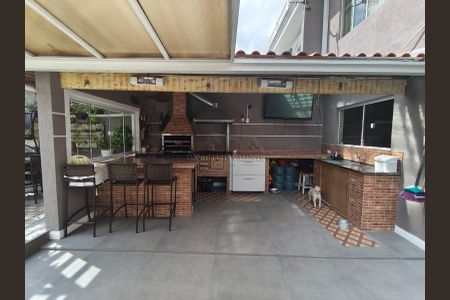 5_photo/94dce2e2f9.20b1407c08fdccdc-ATLAS-3ed3d90b-b375-4a55-8097-47adae99e89c.jpg de casa à venda com 3 quartos, 180m² em Fazendinha, Curitiba