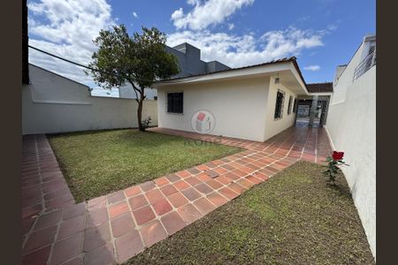 8_photo/94dce2e3cf.9f389e5fbe0155e0-ATLAS-5d2a29b4-2642-466d-8539-b3b72cd0845f.jpg de casa à venda com 4 quartos, 197m² em Fazendinha, Curitiba