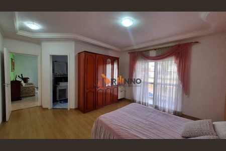 3_photo/94dce2e471.cbbfd4a03055828f-ATLAS-0f700000-10db-4efb-b73b-f1241becb1c8.jpg de casa à venda com 4 quartos, 359m² em Fazendinha, Curitiba