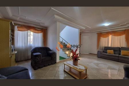 4_photo/94dce2e471.cbbfd4a03055828f-ATLAS-103fb242-43e6-41ba-ba7e-a1256c623577.jpg de casa à venda com 4 quartos, 359m² em Fazendinha, Curitiba