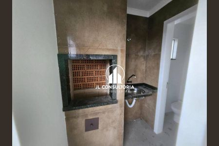 9_photo/94dce2e5b5.3fb4bb6867ac5dd3-ATLAS-001f007b-60c2-427e-b985-57fa59d2e021.jpg de casa à venda com 3 quartos, 123m² em Fazendinha, Curitiba