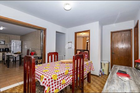 4_photo/94dce2e5dd.a095ebe9a9b9d05b-ATLAS-87f4da2b-3111-4a03-add0-6a994319d7c2.jpg de casa à venda com 4 quartos, 151m² em Fazendinha, Curitiba