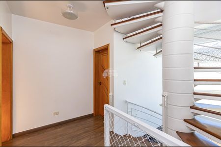 2_photo/94dce2e60b.6a5ff667abce5f74-ATLAS-5e9d096e-9b80-4597-8b1a-ccf5cd3834a4.jpg de casa para alugar com 3 quartos, 228m² em Fazendinha, Curitiba