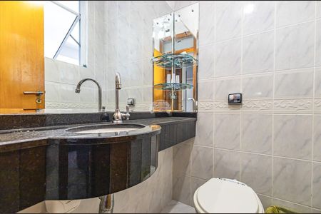 5_photo/94dce2e60b.6a5ff667abce5f74-ATLAS-68e72908-4245-44d8-8e66-59e4fdc797da.jpg de casa para alugar com 3 quartos, 228m² em Fazendinha, Curitiba