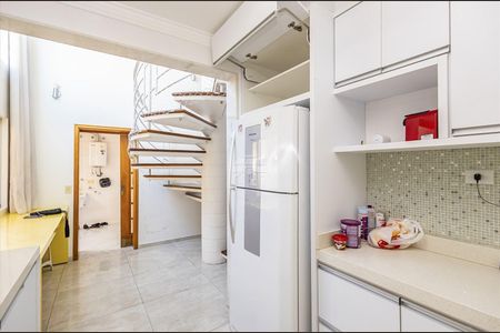 3_photo/94dce2e60b.6a5ff667abce5f74-ATLAS-eab13633-c7f5-4f5a-be0a-4a1ed0a16da3.jpg de casa para alugar com 3 quartos, 228m² em Fazendinha, Curitiba