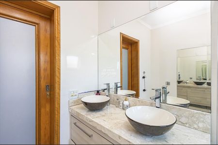 8_photo/94dce2e60d.2832257cbb3df2c4-ATLAS-39c176bb-dbf0-47b2-a74f-583e586a07cf.jpg de casa à venda com 3 quartos, 228m² em Fazendinha, Curitiba