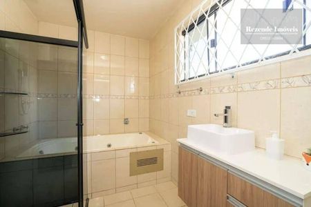 8_photo/94dce2e629.2bc89c6a1bb3bf41-ATLAS-9589f05e-8858-416a-aaa4-607b9d43bfba.jpg de casa à venda com 3 quartos, 178m² em Fazendinha, Curitiba