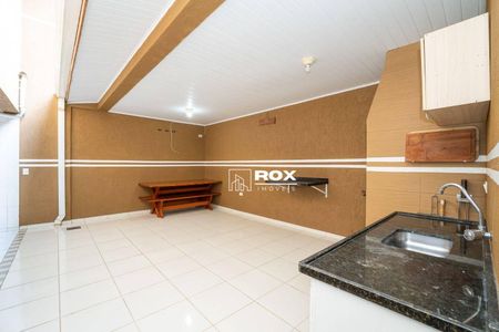 31_photo/94dce2e629.b2a80c3de4845e72-ATLAS-35a96b79-13f0-4bb8-b4eb-5124e26862e9.jpg de casa à venda com 3 quartos, 178m² em Fazendinha, Curitiba