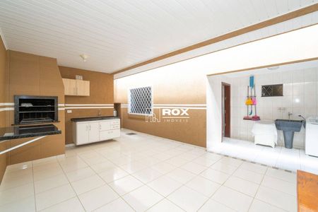 6_photo/94dce2e629.b2a80c3de4845e72-ATLAS-8b7a40a9-7155-47dc-8903-55d2f3eced3d.jpg de casa à venda com 3 quartos, 178m² em Fazendinha, Curitiba