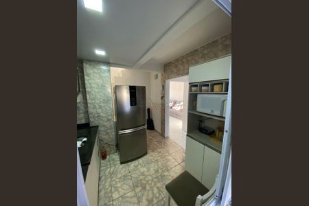 6_photo/94dce2e62b.f3c33ce37ca653db-ATLAS-e924e058-b396-4d9e-8356-c53fcc3eadb5.jpg de casa à venda com 3 quartos, 86m² em Fazendinha, Curitiba