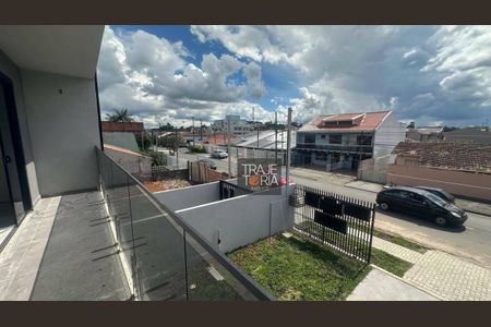 6_photo/94dce2e643.3763bccf5cf35a36-ATLAS-fa56130c-3ec3-48f7-9dd4-790237af83fa.jpg de casa à venda com 3 quartos, 152m² em Fazendinha, Curitiba