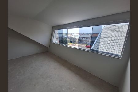 1_photo/94dce2e6b5.08f922be3a726ba4-ATLAS-b9ab4a0a-3672-4fbb-a8a0-5152183072a2.jpg de casa à venda com 3 quartos, 138m² em Fazendinha, Curitiba