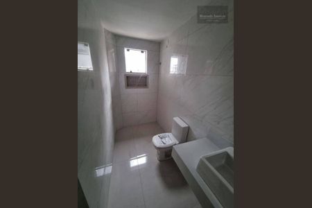 2_photo/94dce2e6e9.47314ca7de2426bd-ATLAS-3ab956d2-3747-44d7-84fe-44d447dbe137.jpg de casa à venda com 3 quartos, 140m² em Fazendinha, Curitiba