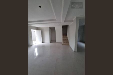 6_photo/94dce2e6e9.47314ca7de2426bd-ATLAS-590f71a1-58fc-47e1-8ae0-b7511ccba3ed.jpg de casa à venda com 3 quartos, 140m² em Fazendinha, Curitiba