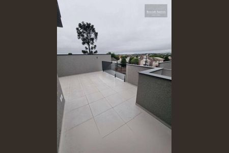 7_photo/94dce2e6e9.47314ca7de2426bd-ATLAS-5f8d9e16-168b-49d8-b2d2-07d70645e2db.jpg de casa à venda com 3 quartos, 140m² em Fazendinha, Curitiba