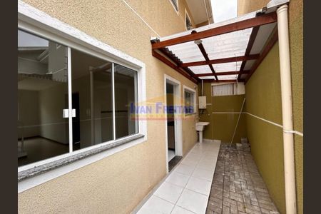 2_photo/94dce2e6f3.0e5883cd31689f99-ATLAS-146ab1cb-e7cc-431c-a781-eea914b95983.jpg de casa para alugar com 3 quartos, 104m² em Fazendinha, Curitiba